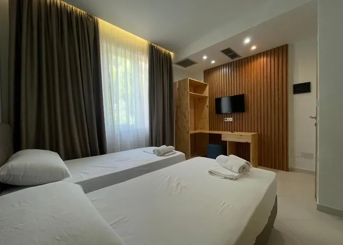 Ble Ble 3* فلورا